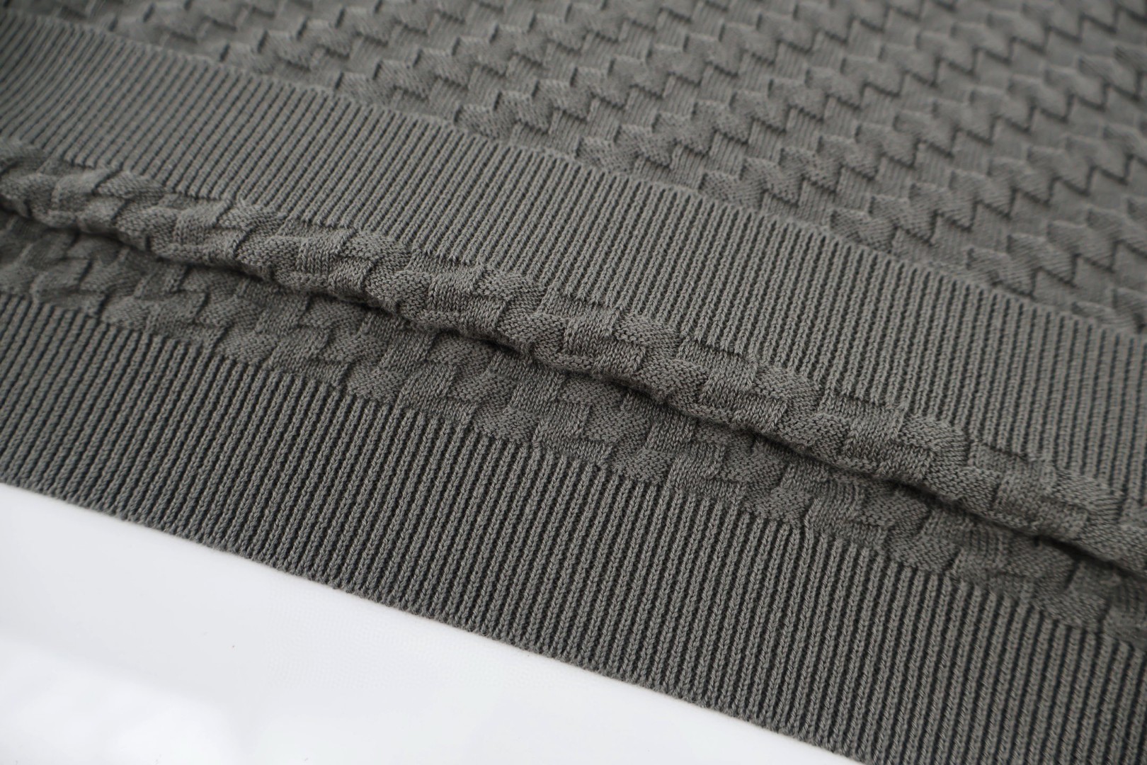 EMPORIO ARMANI 阿玛尼 老钱风绞花编织短袖针织衫 T恤 夏款 灰色 蓝色 A5 EM001572-AF14851-F8086