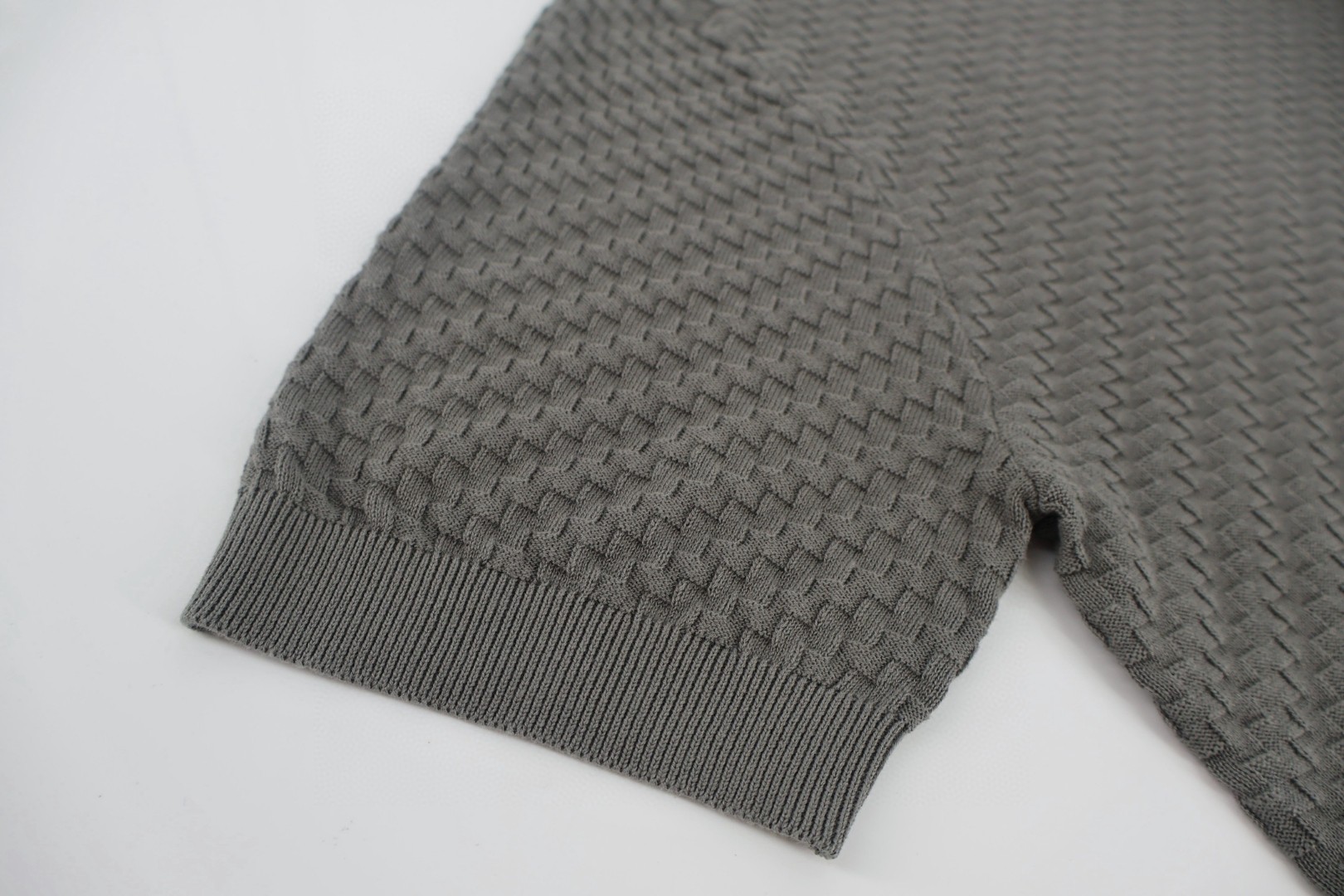 EMPORIO ARMANI 阿玛尼 老钱风绞花编织短袖针织衫 T恤 夏款 灰色 蓝色 A5 EM001572-AF14851-F8086