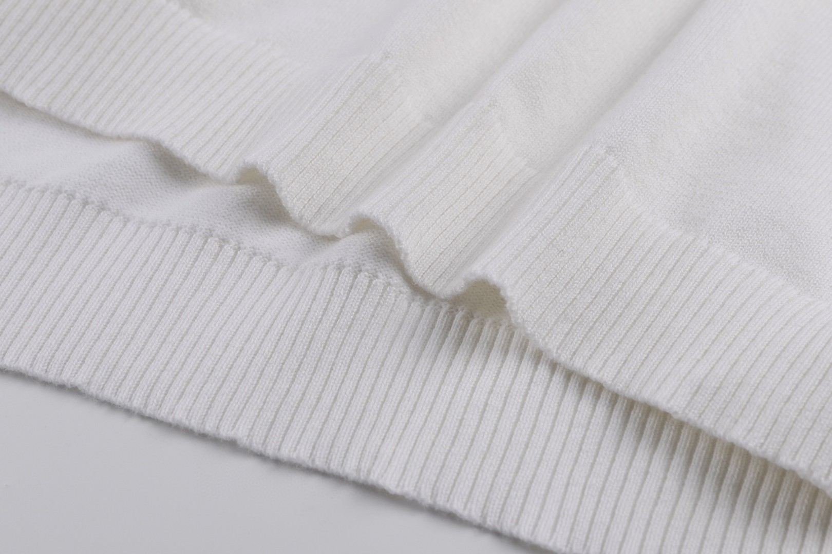 FENDI 芬迪 双F刺绣logo针织短袖 T恤 夏款 白色 蓝色 A5 FZY443AYYGF0QA0