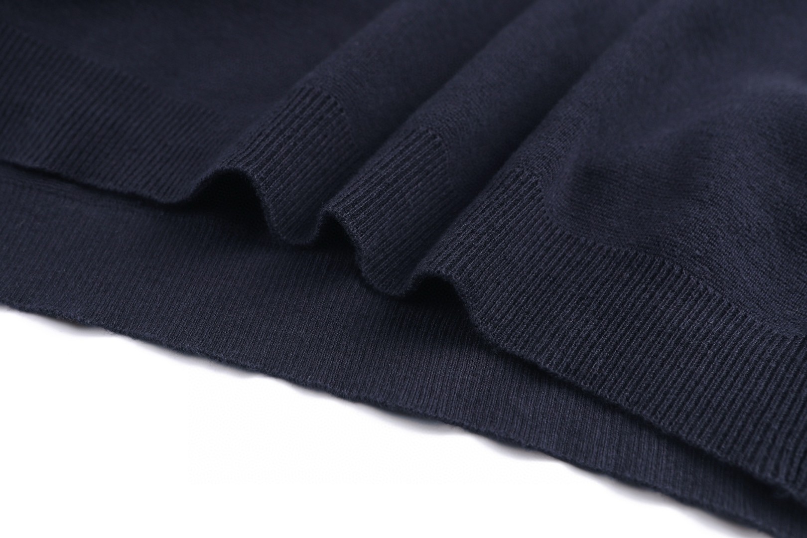 GUCCI 古驰 logo刺绣桑蚕丝混纺针织圆领短袖 T恤 夏季 蓝色 A5