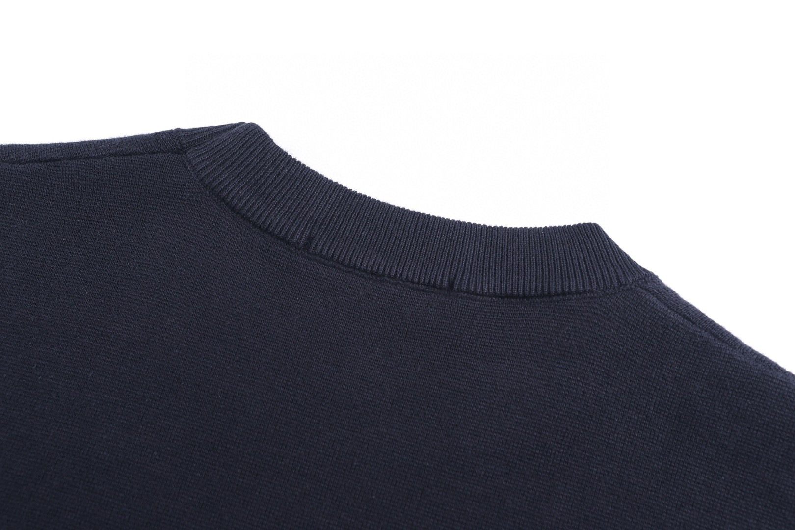 GUCCI 古驰 logo刺绣桑蚕丝混纺针织圆领短袖 T恤 夏季 蓝色 A5