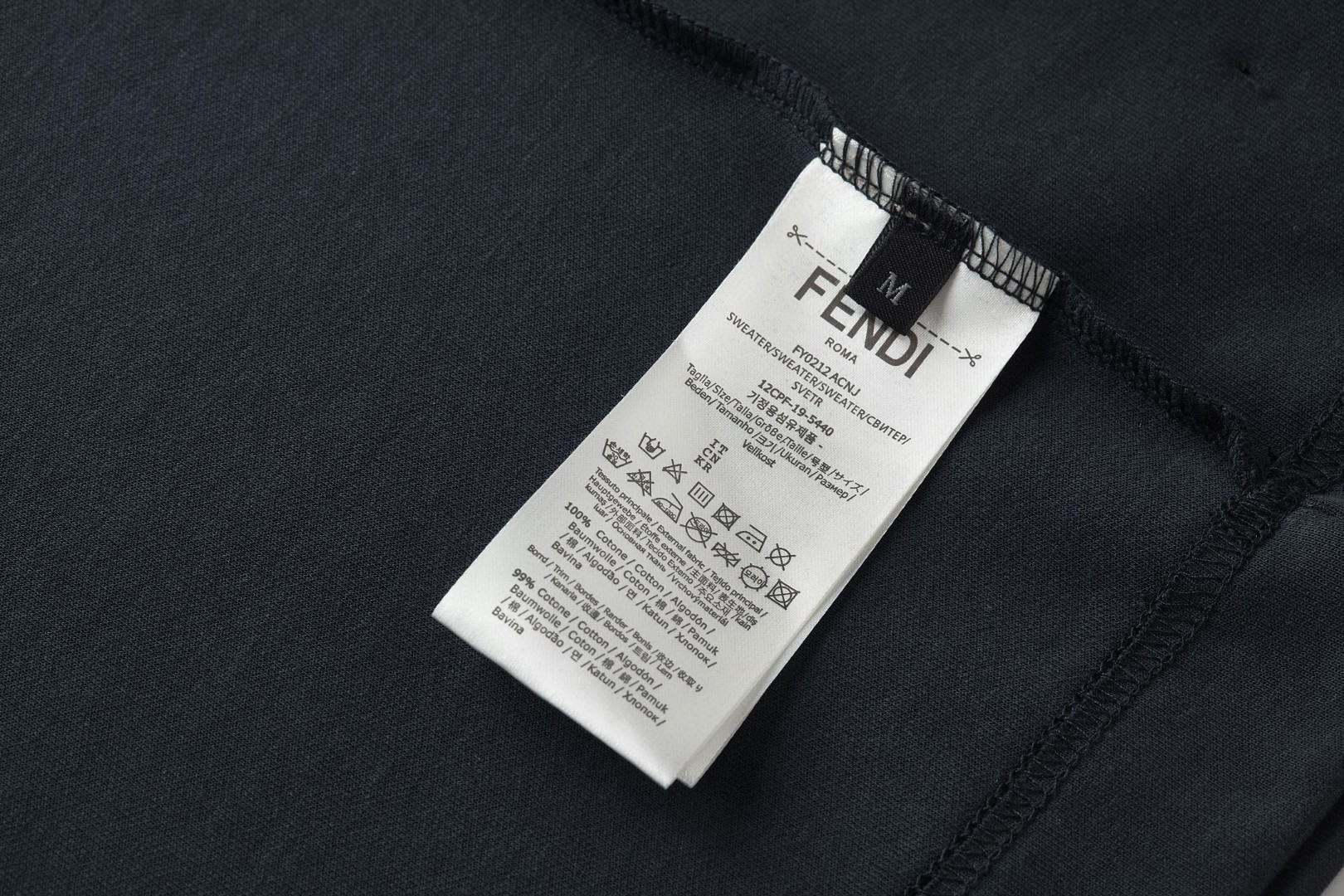 FENDI 芬迪 拉链口袋印花标识圆领T恤 短袖 套头 夏季 白色 蓝色 黑色 A0 FY0936ARYRF0QA0