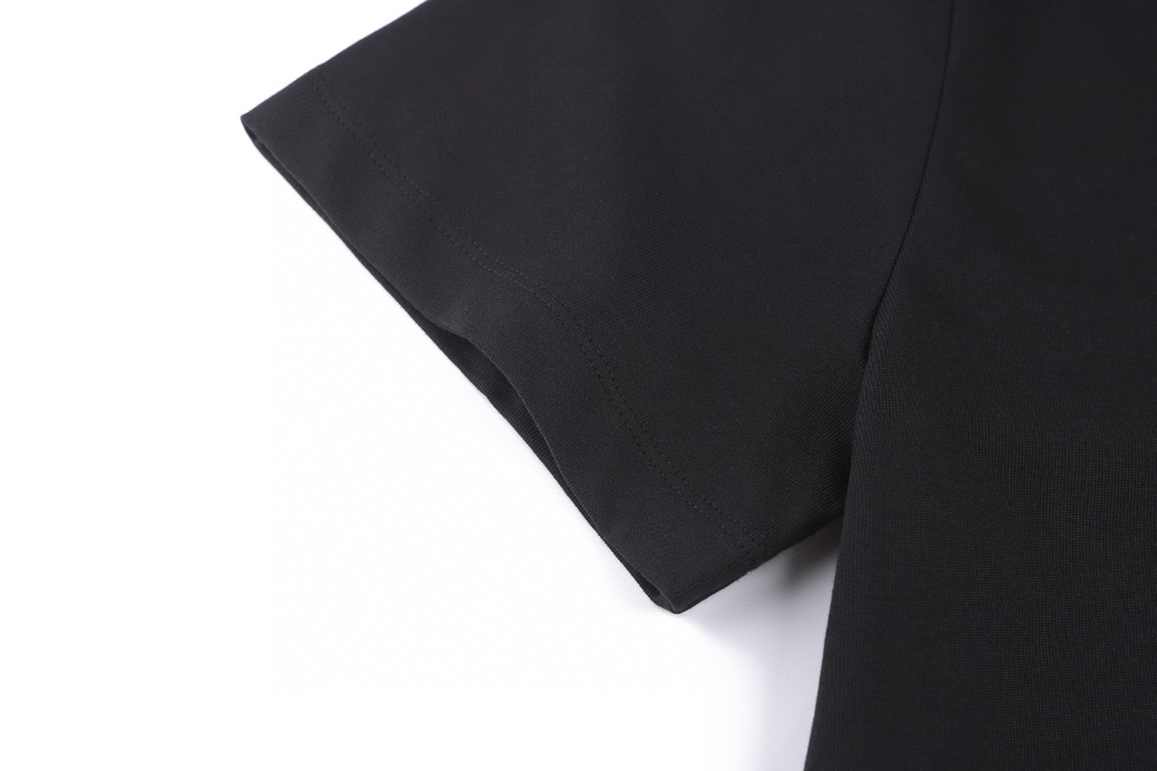 Versace 范思哲 美杜莎刺绣圆领短袖 T恤 夏款 灰色 黑色 A0 1013944-1A16721-1B000