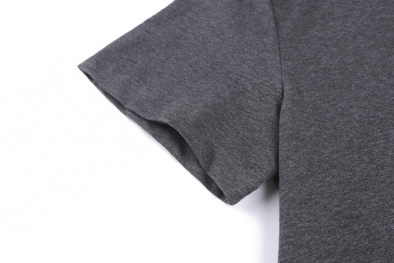 Versace 范思哲 美杜莎刺绣圆领短袖 T恤 夏款 灰色 黑色 A0 1013944-1A16721-1B000