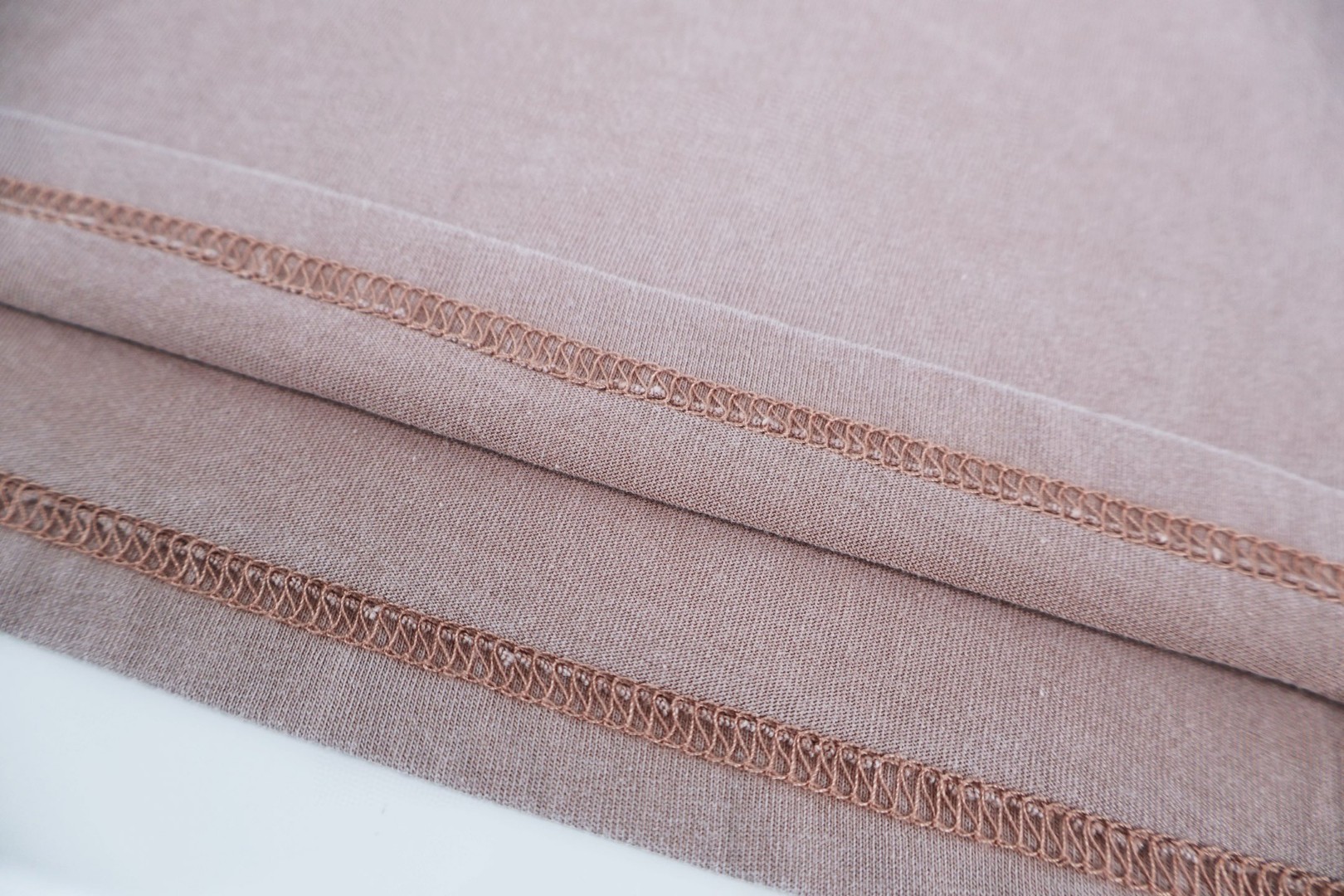 LOUIS VUITTON 路易威登 皮标圆领短袖 T恤 夏款 藕粉色 A0 1AJUCP