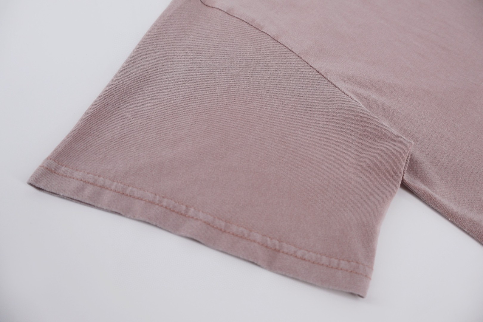 LOUIS VUITTON 路易威登 皮标圆领短袖 T恤 夏款 藕粉色 A0 1AJUCP