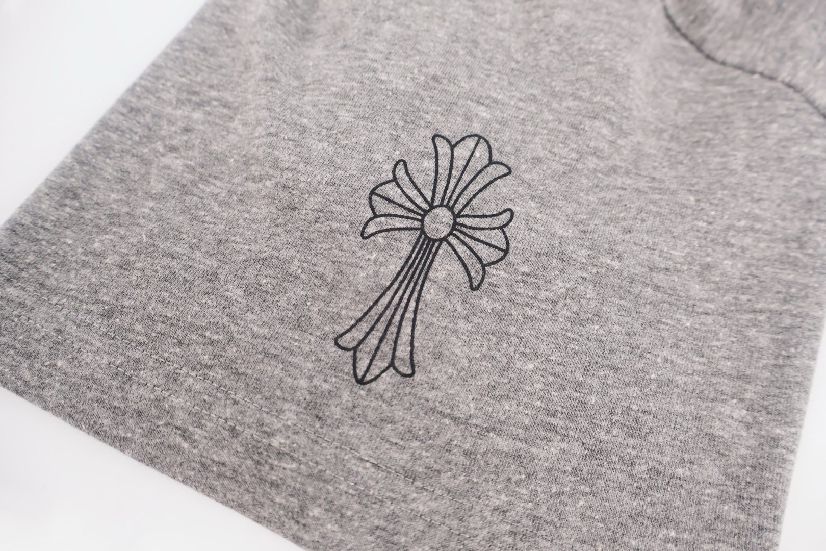 Chrome Hearts CH 克罗心 卷轴十字架印花圆领短袖 T恤 花灰色 A2  