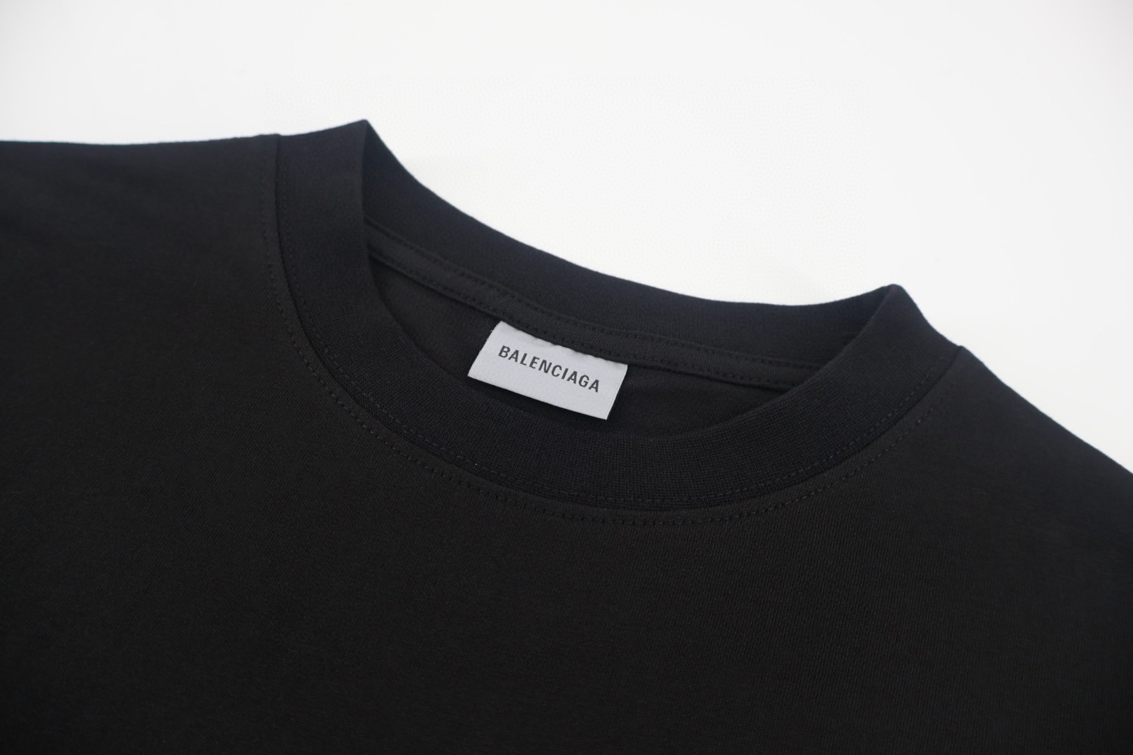 Balenciaga 巴黎世家 液化印绣圆领短袖 T恤 夏季 黑色 A2 850345TUVJ81000