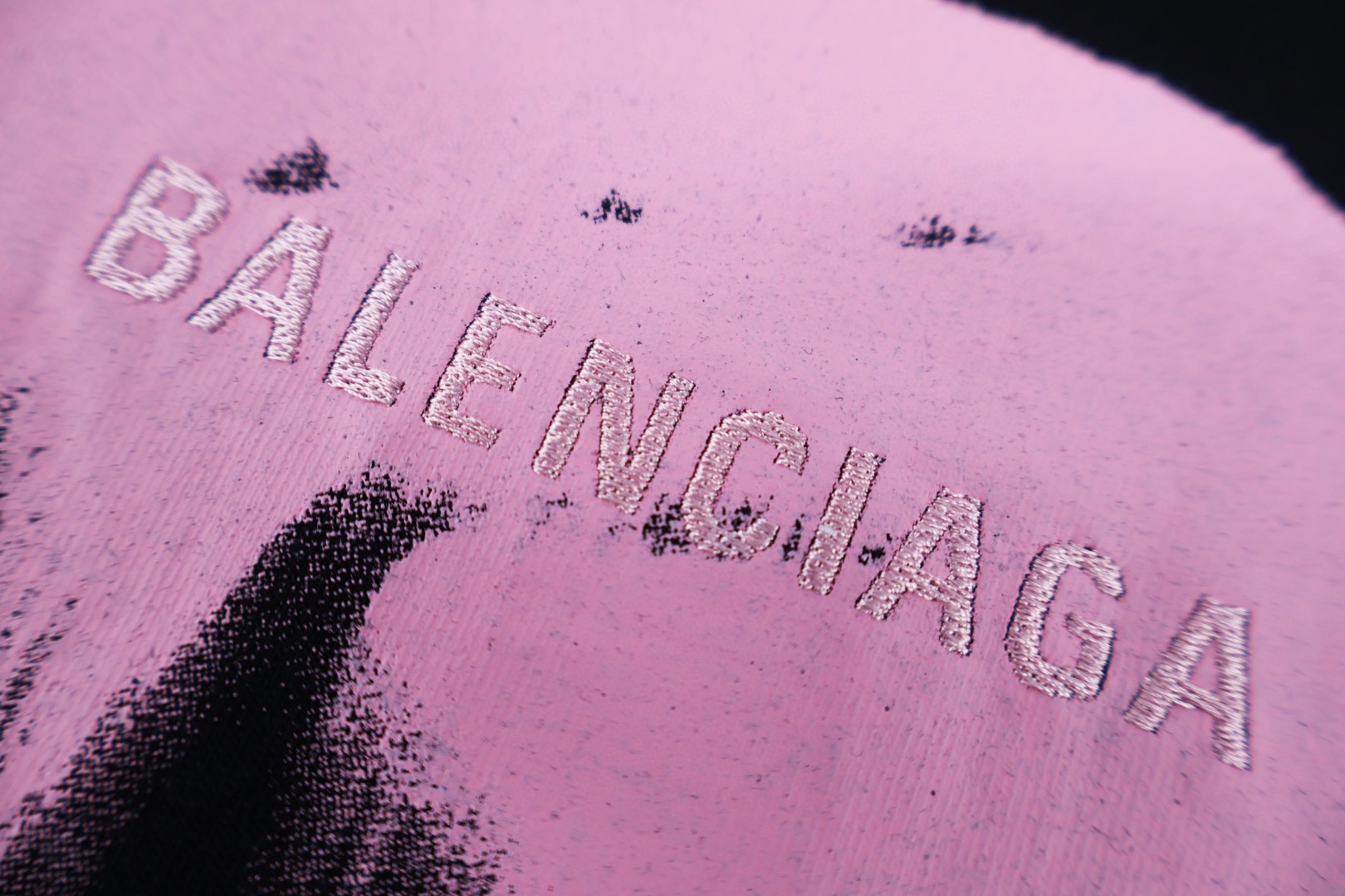 Balenciaga 巴黎世家 液化印绣圆领短袖 T恤 夏季 黑色 A2 850345TUVJ81000