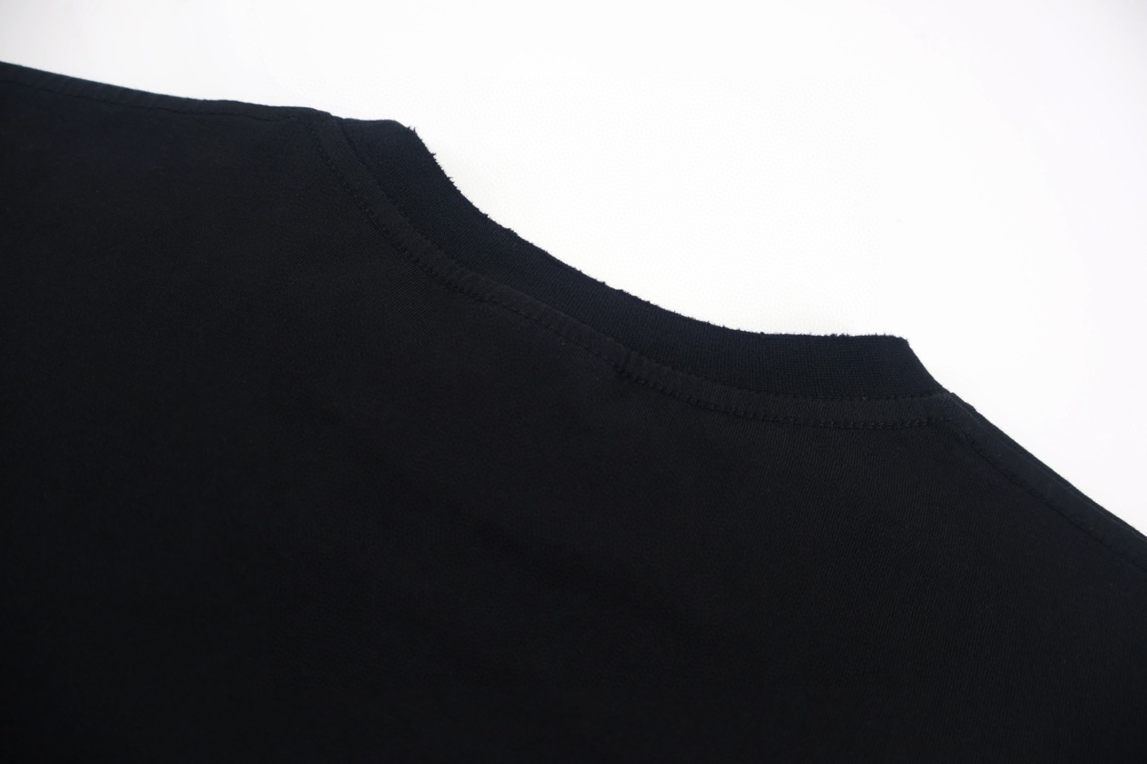 Balenciaga 巴黎世家 城堡古堡印花圆领短袖 T恤 夏季 黑色 A2 850345TUVE71000