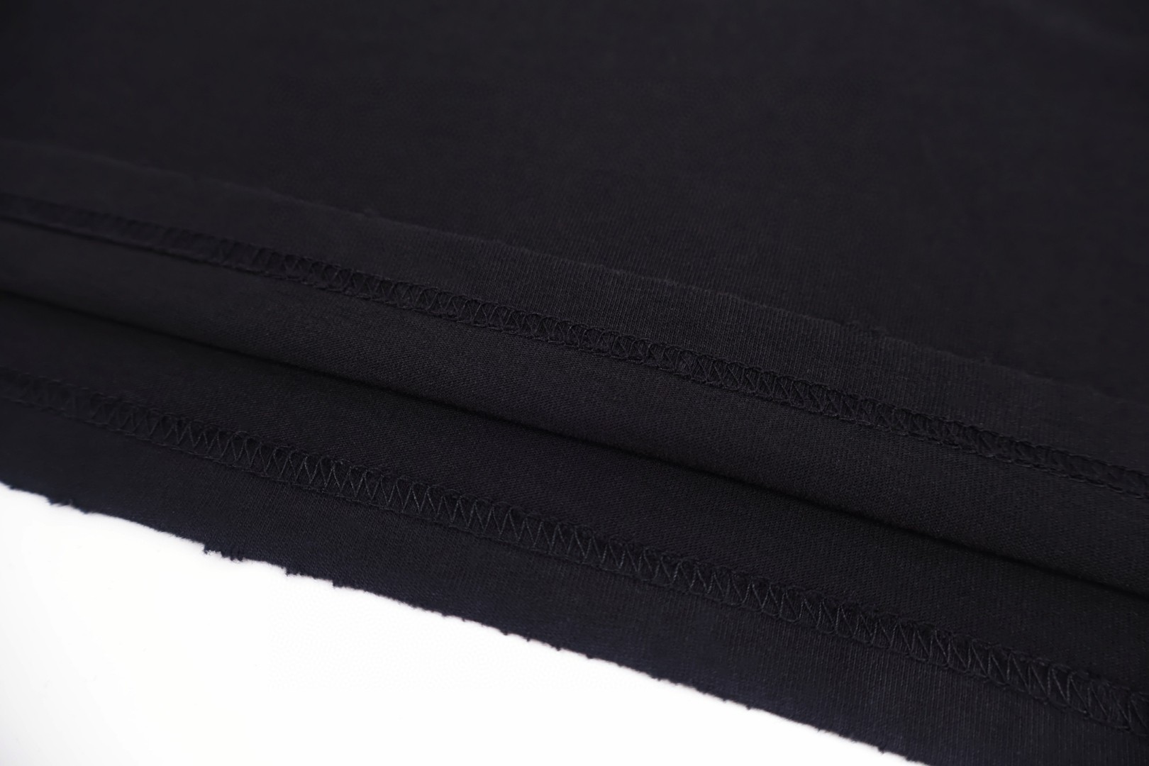 Balenciaga 巴黎世家 城堡古堡印花圆领短袖 T恤 夏季 黑色 A2 764235TUVE41000