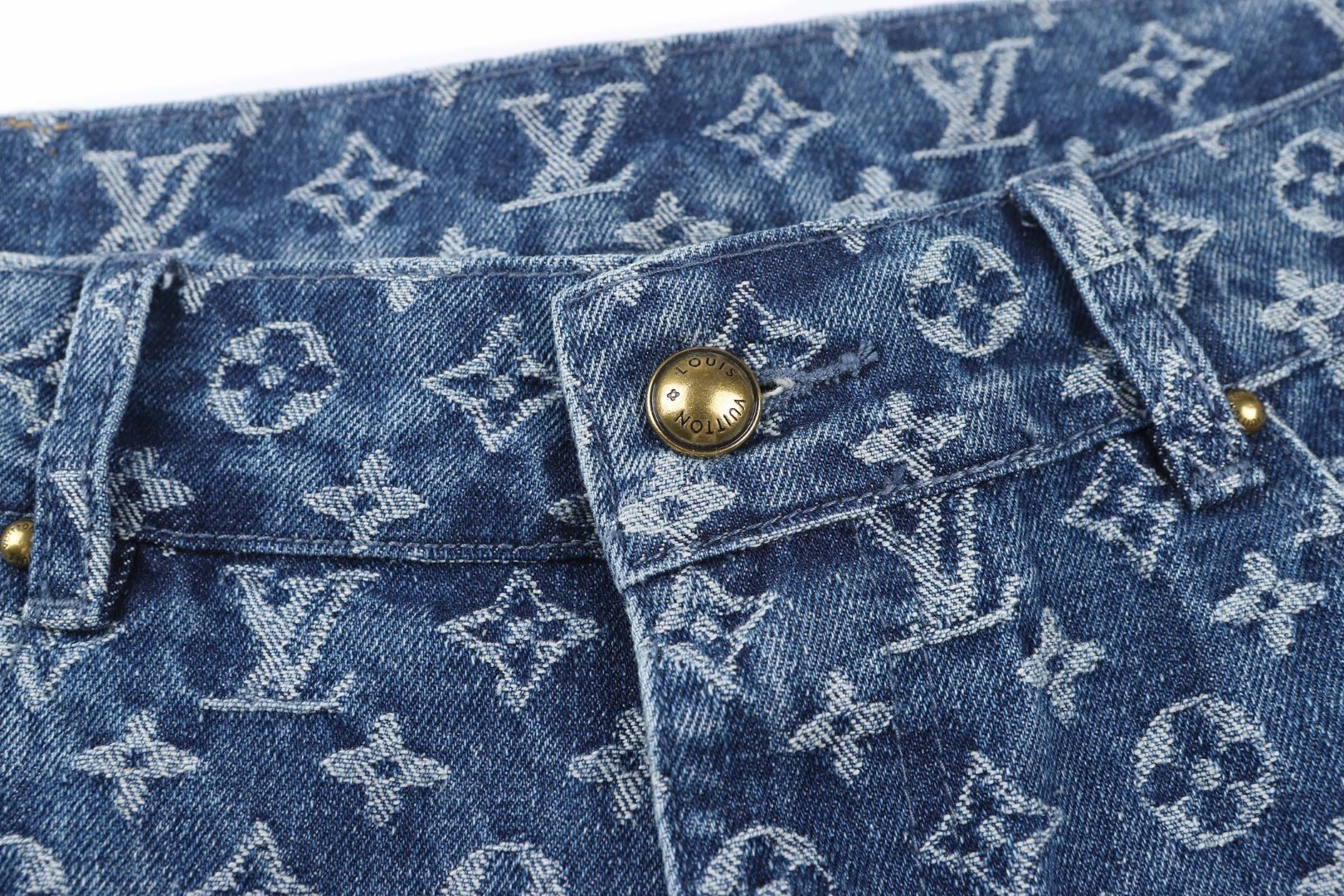 LOUIS VUITTON 路易威登 LV 老花牛仔短裤 休闲裤 裤子 蓝色 B0 1AJBJM