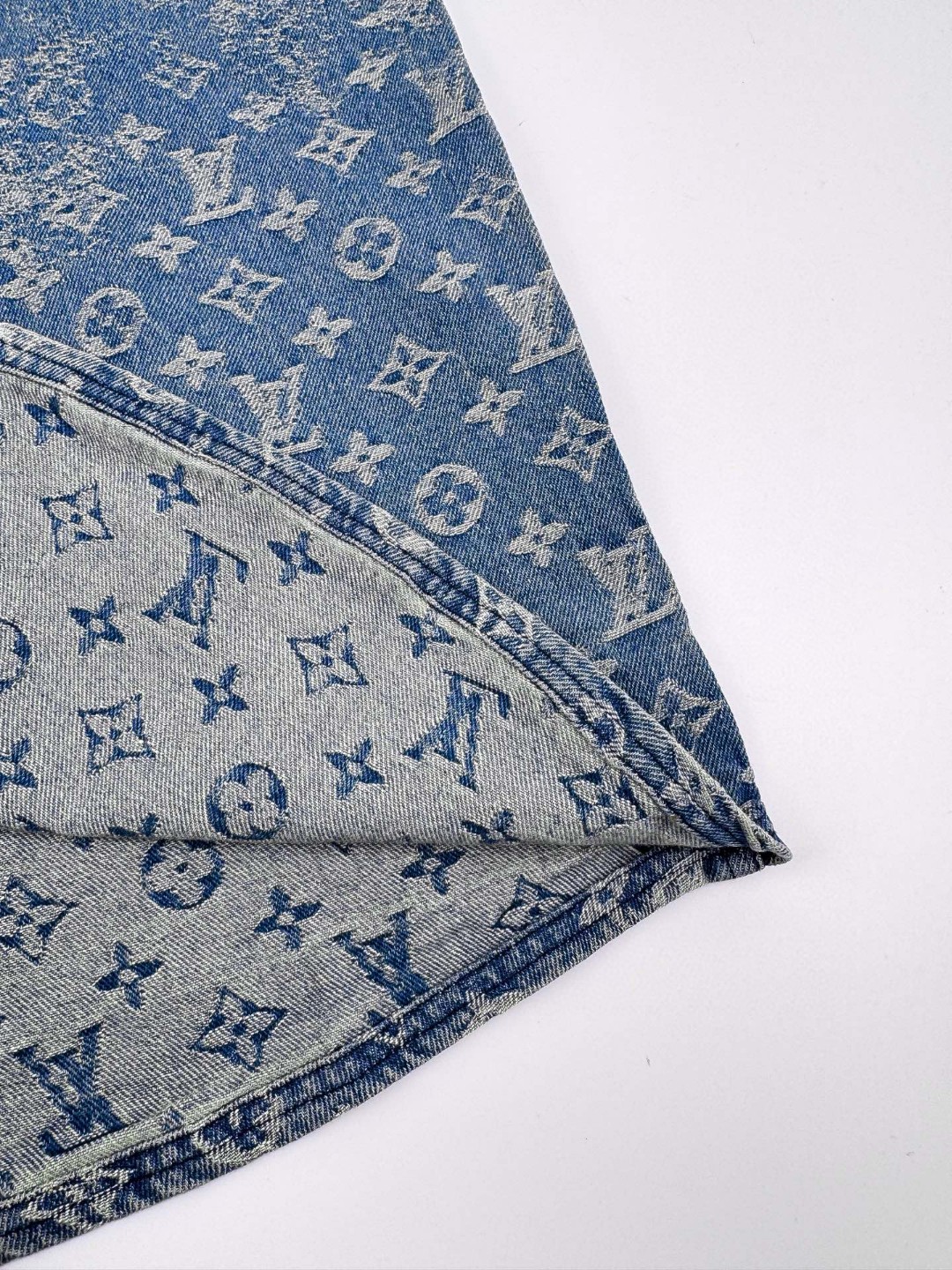 LOUIS VUITTON 路易威登 LV 标识牛仔衬衫 短袖 外套 蓝色 B0 1AJC88