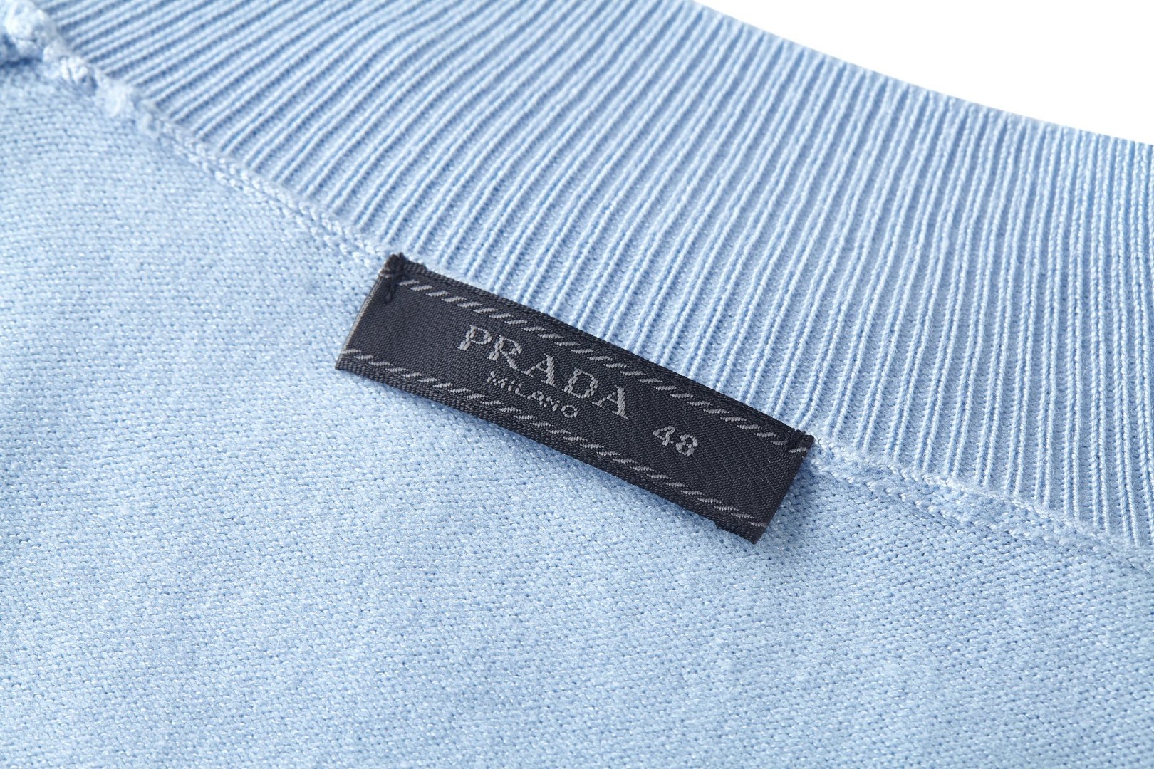 PRADA 普拉达 袖口提花标识半高领针织短袖 针织衫 T恤 蓝色 A7 UMR681-1811-F0012-S-OOO