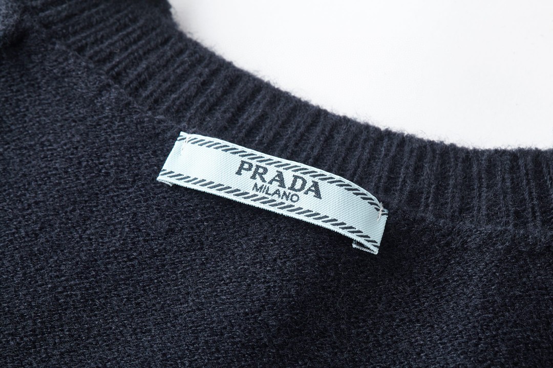 PRADA 普拉达 经典刺绣标识针织衫 短袖 T恤 短款 女款 灰色 红色 海军蓝 A7 P24Z1U-13LY-F0008-S-231