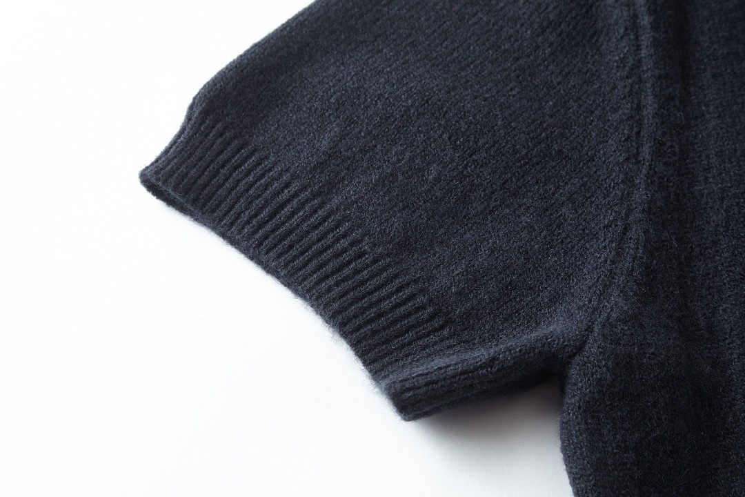 PRADA 普拉达 经典刺绣标识针织衫 短袖 T恤 短款 女款 灰色 红色 海军蓝 A7 P24Z1U-13LY-F0008-S-231