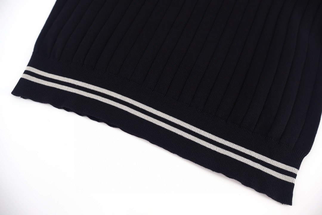 Brunello Cucinelli BC 绞花老钱风针织亨利领短袖 T恤 灰色 黑色 B0