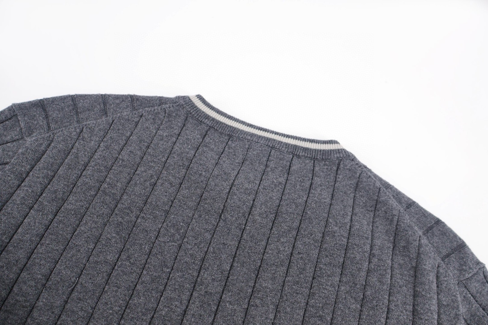 Brunello Cucinelli BC 绞花老钱风针织亨利领短袖 T恤 灰色 黑色 B0