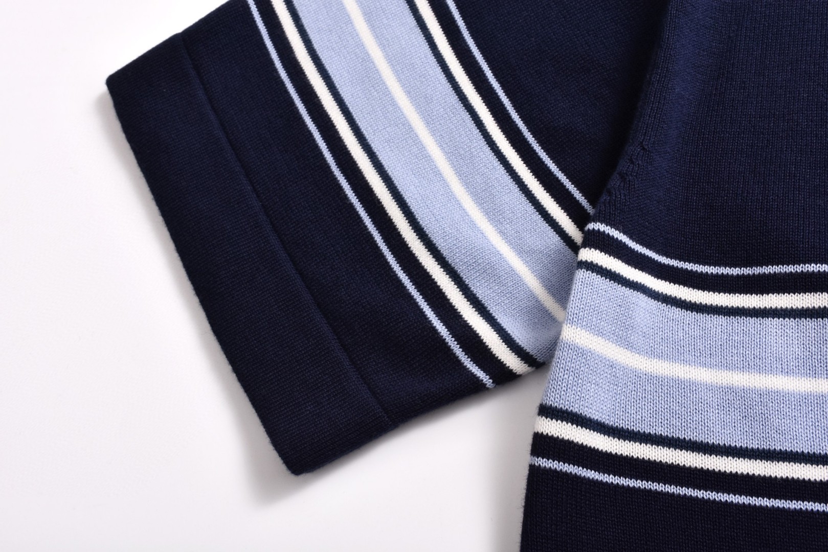 DIOR 迪奥 铃兰刺绣条纹针织polo衫 T恤 夏季 短袖 蓝色 B0 593M809A7015-C580