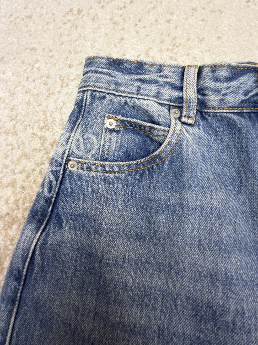 Loewe 罗意威 Anagram 锥形牛仔裤 长裤 裤子 弯刀裤 浅蓝色 深蓝色 B5 S359Y11XCM-6395