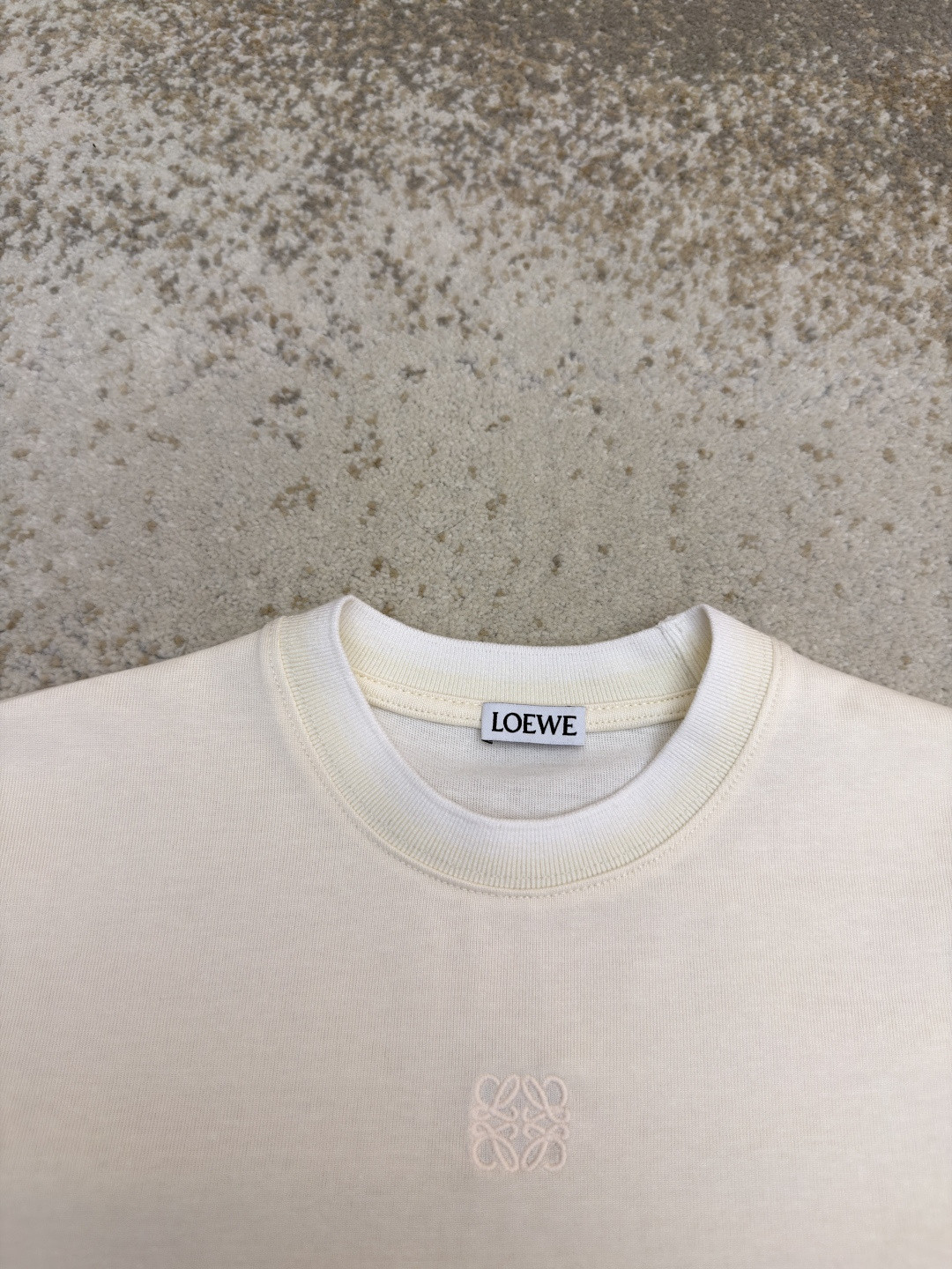 Loewe 罗意威 刺绣撞色圆领短袖 T恤 女款 夏款 绿色 米色 A0 S359Y22XA8-4160