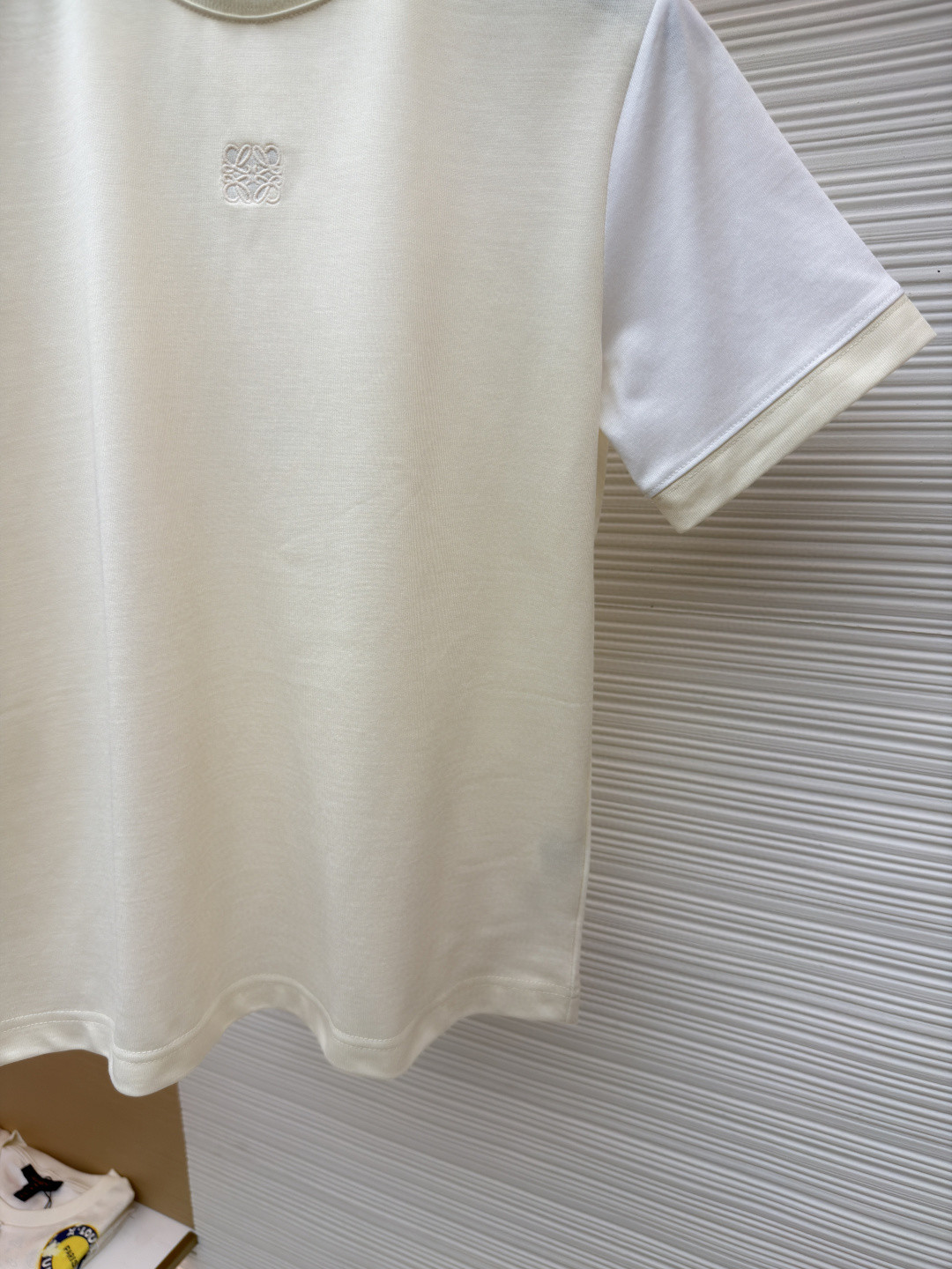 Loewe 罗意威 刺绣撞色圆领短袖 T恤 女款 夏款 绿色 米色 A0 S359Y22XA8-4160