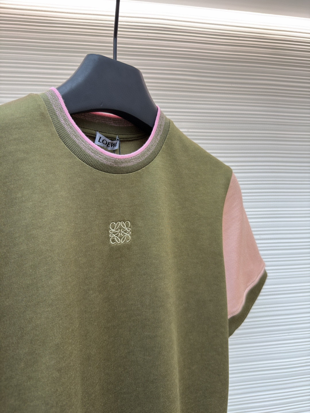 Loewe 罗意威 刺绣撞色圆领短袖 T恤 女款 夏款 绿色 米色 A0 S359Y22XA8-4160