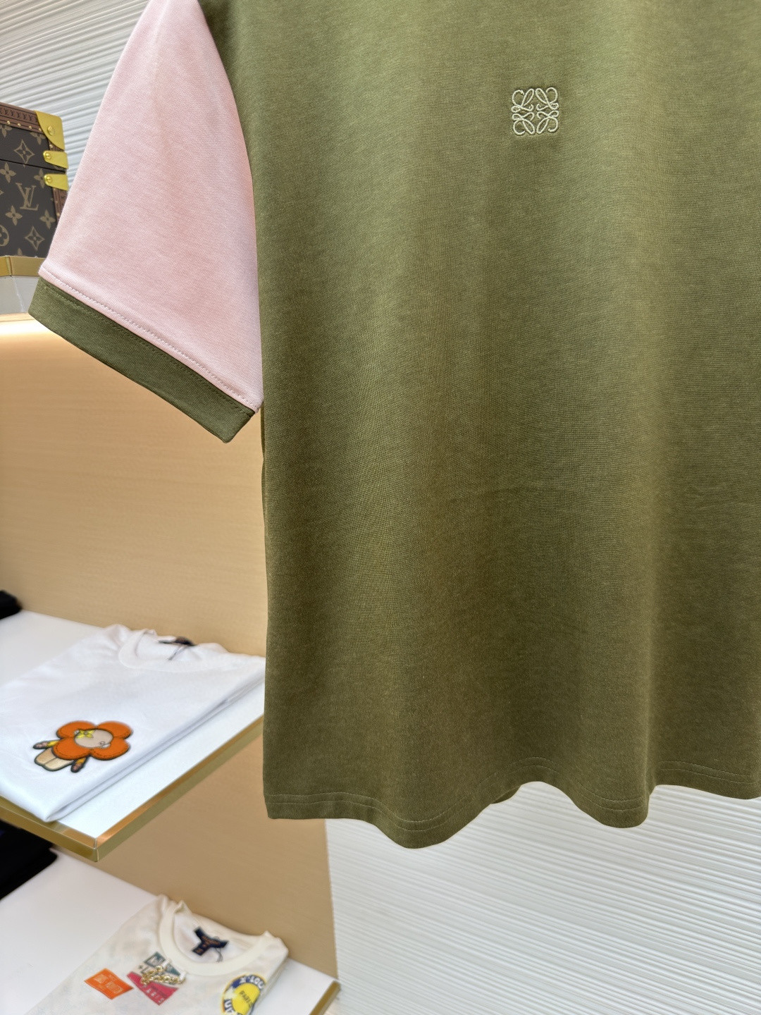 Loewe 罗意威 刺绣撞色圆领短袖 T恤 女款 夏款 绿色 米色 A0 S359Y22XA8-4160