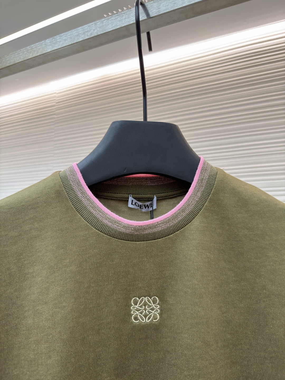 Loewe 罗意威 刺绣撞色圆领短袖 T恤 女款 夏款 绿色 米色 A0 S359Y22XA8-4160