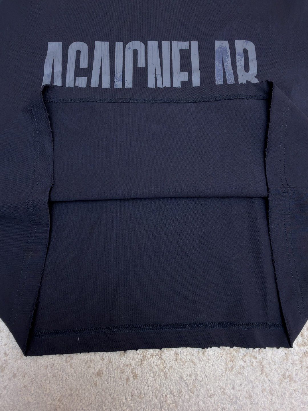 Balenciaga 巴黎世家 裂纹字母印花短袖 T恤 圆领 夏季 黑灰色 A0 764235TUVK81000