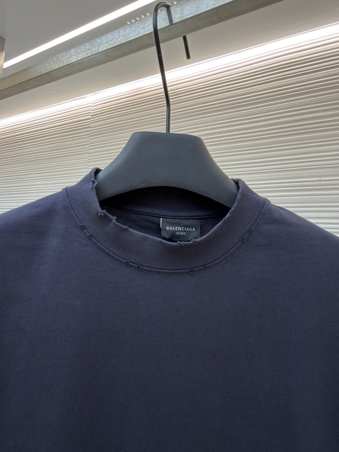 Balenciaga 巴黎世家 裂纹字母印花短袖 T恤 圆领 夏季 黑灰色 A0 764235TUVK81000