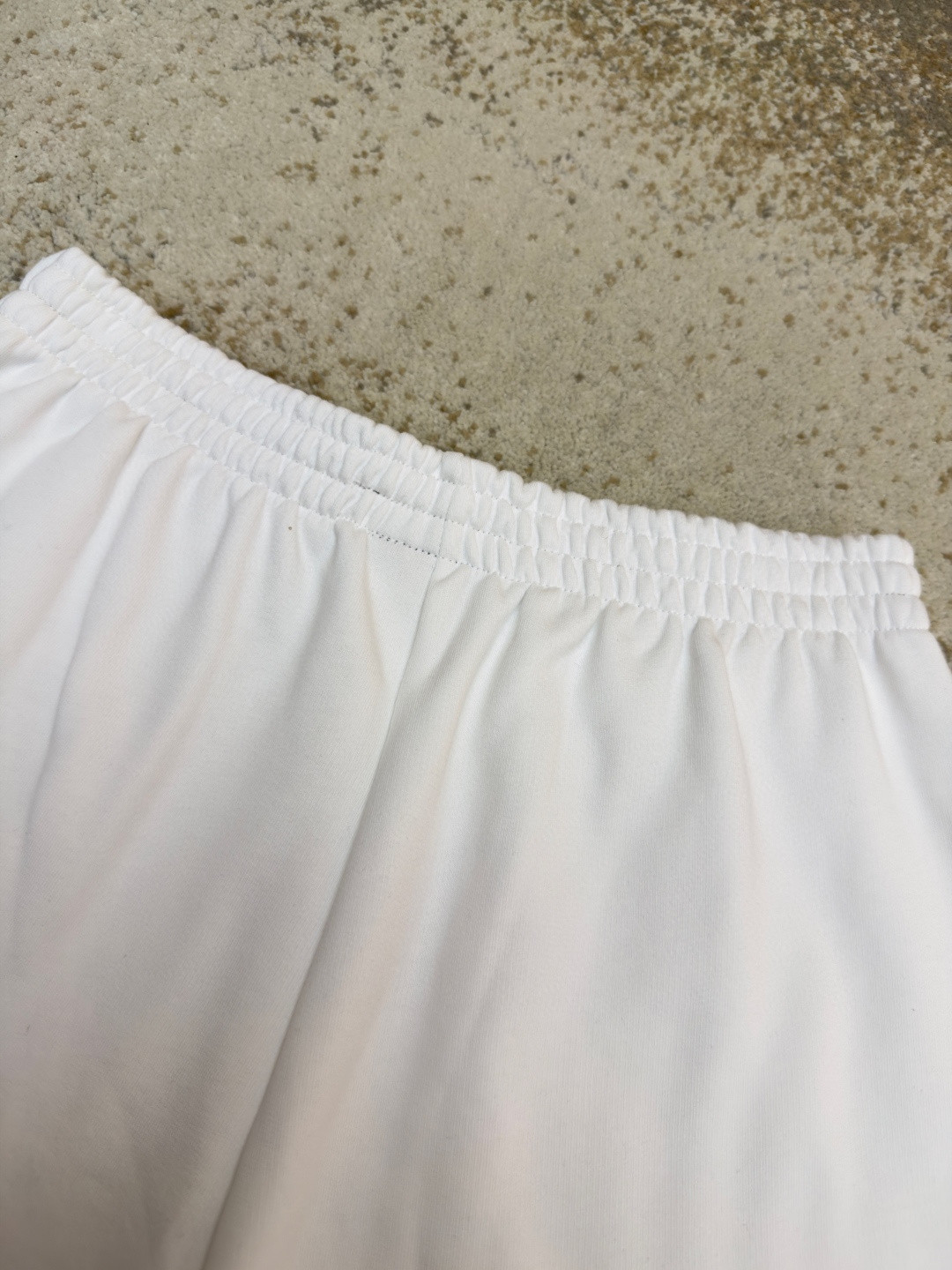 Balenciaga 巴黎世家 液化印绣松紧腰短裤 休闲裤 运动裤 夏季 白色 A5 826385TUVJ99000