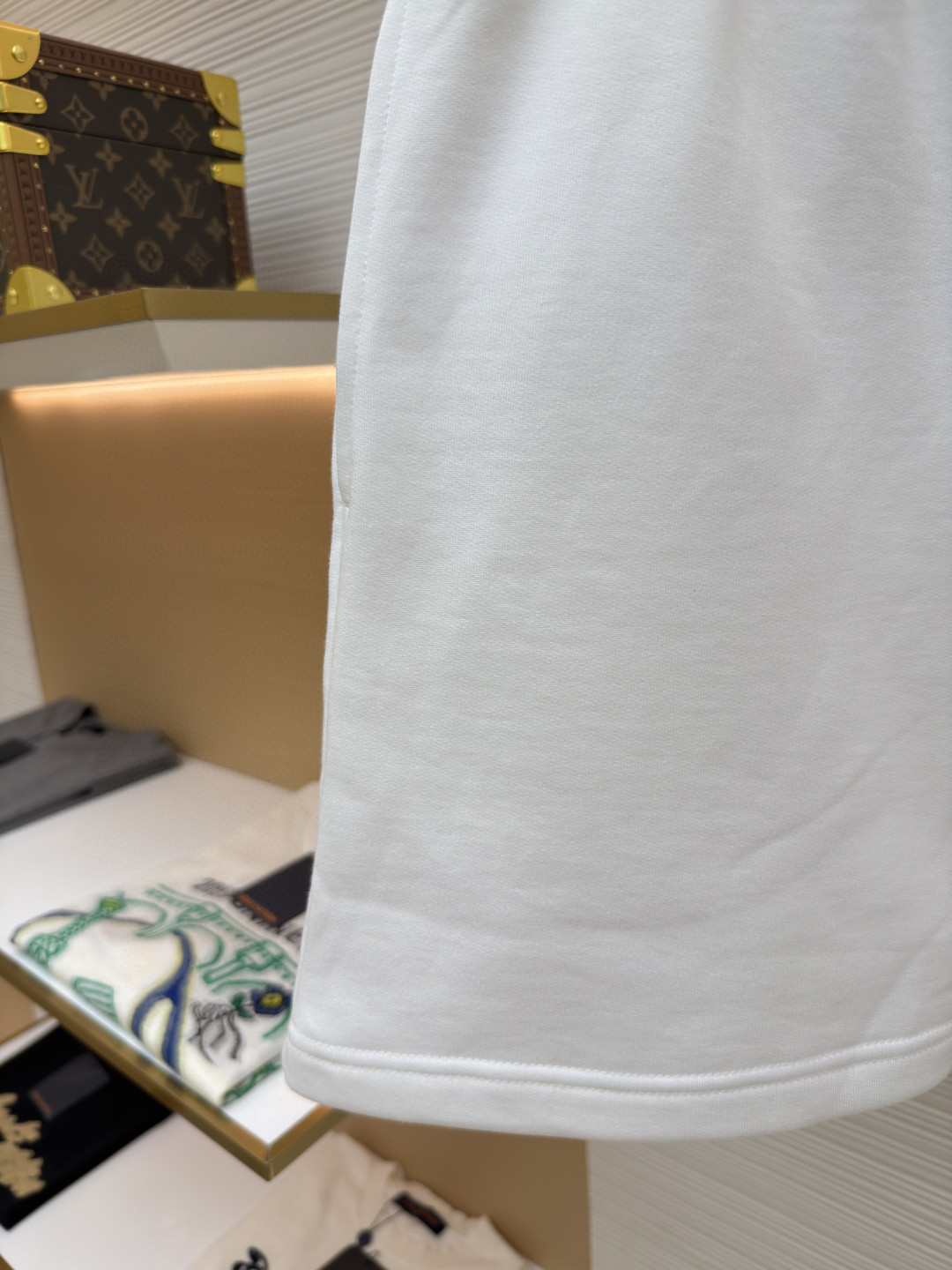 Balenciaga 巴黎世家 液化印绣松紧腰短裤 休闲裤 运动裤 夏季 白色 A5 826385TUVJ99000