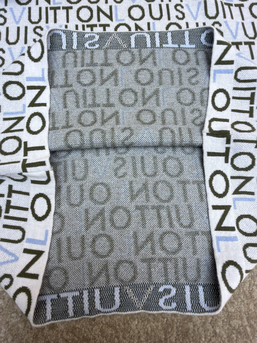 LOUIS VUITTON 路易威登 LV 满印字母毛织短袖 T恤 B0 HUN82WBIUMU1