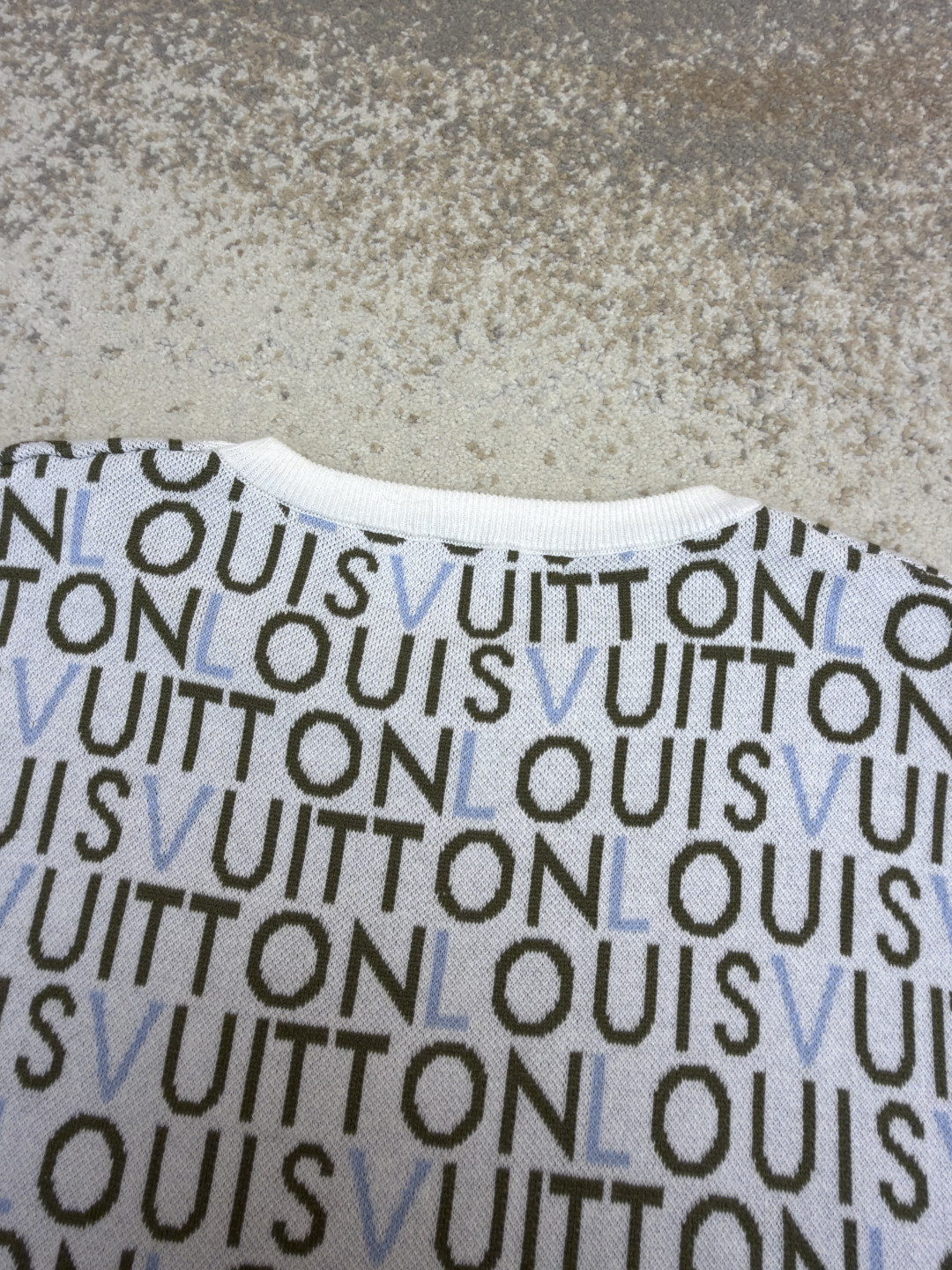 LOUIS VUITTON 路易威登 LV 满印字母毛织短袖 T恤 B0 HUN82WBIUMU1