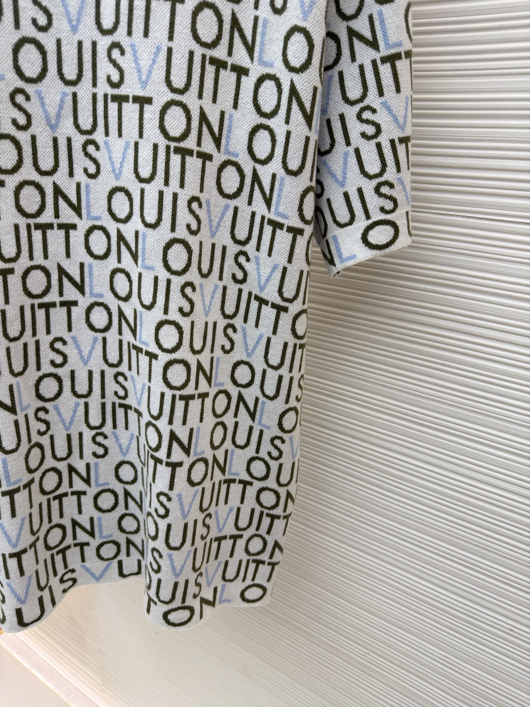 LOUIS VUITTON 路易威登 LV 满印字母毛织短袖 T恤 B0 HUN82WBIUMU1