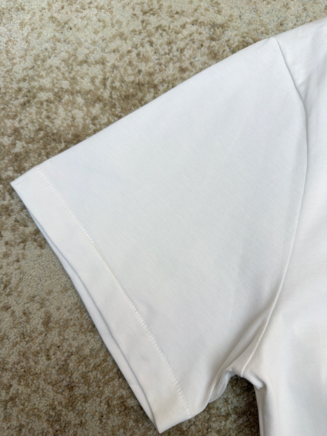 LOUIS VUITTON 路易威登 LV 立体浪花圆领短袖 T恤 夏季 白色 A0