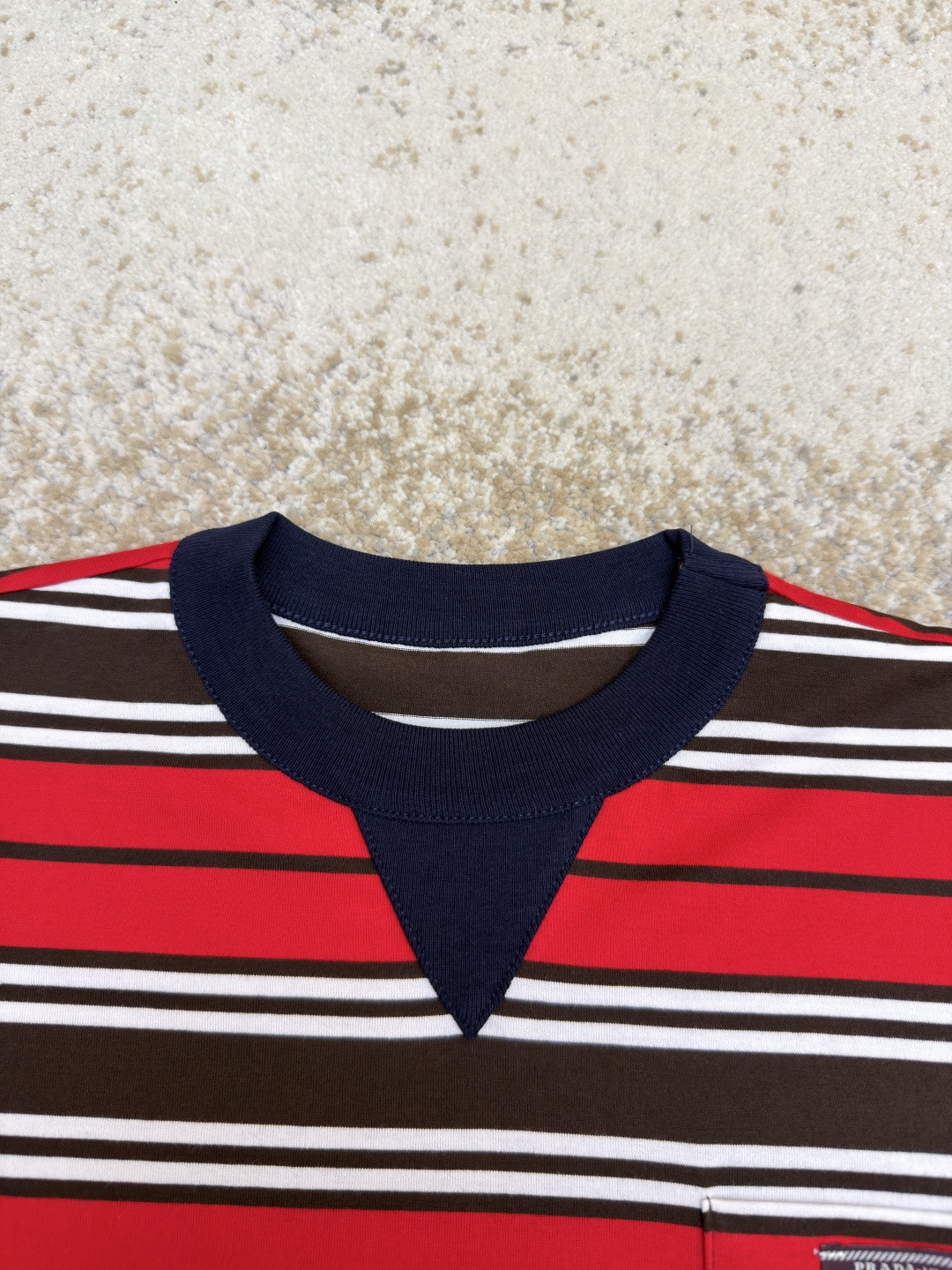 PRADA 普拉达 撞色条纹圆领短袖 T恤 夏季 红色 A0 39610-16XT-F0791-S-OOO