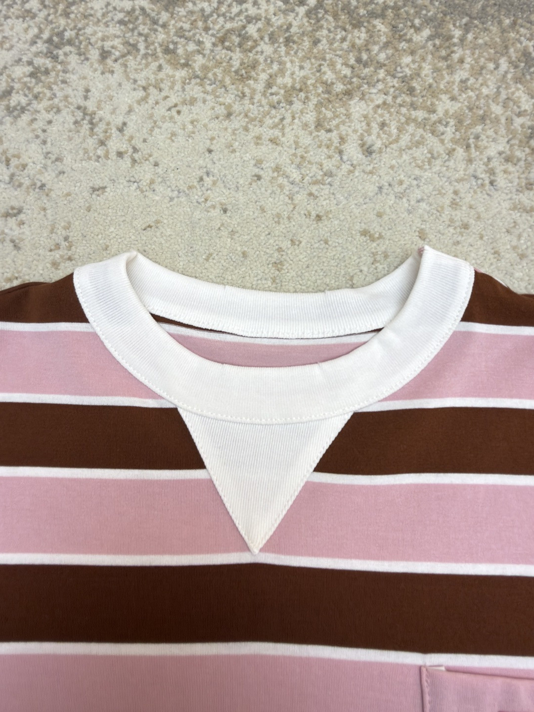 PRADA 普拉达 撞色条纹圆领短袖 T恤 夏季 粉色 A0 39610-OOO1-89PF0-5AB