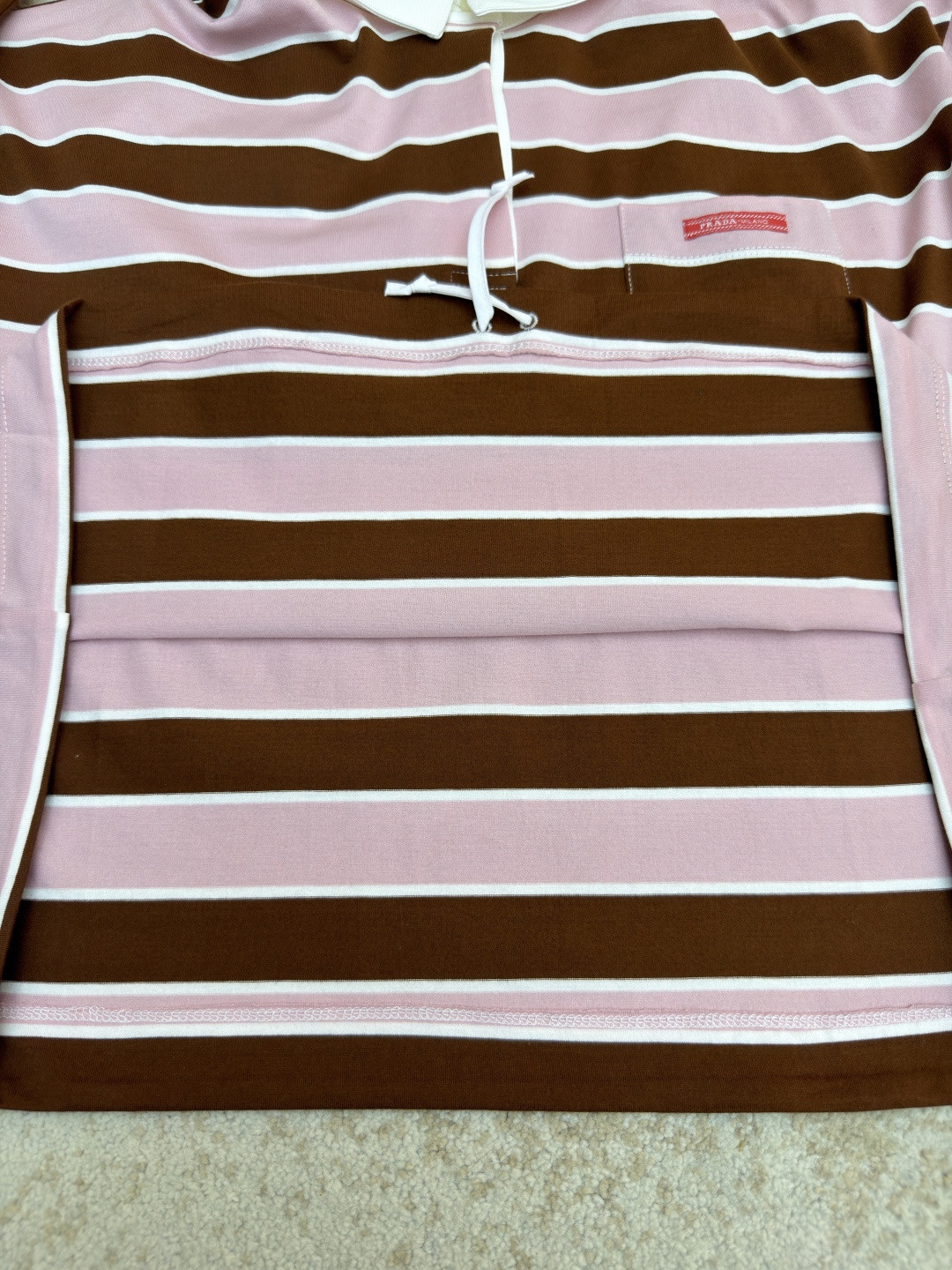 PRADA 普拉达 撞色条纹长袖短款Polo衫 T恤 女款 粉色 A5 39661-189P-F05AB-S-OOO