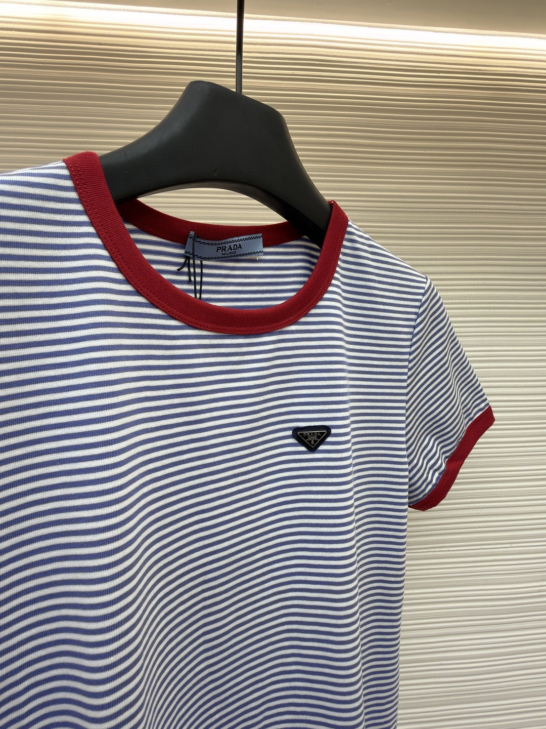 PRADA 普拉达 撞色条纹棉质圆领短袖 T恤 女款 夏季 蓝色 A0 39658-186H-F0X36-S-OOO