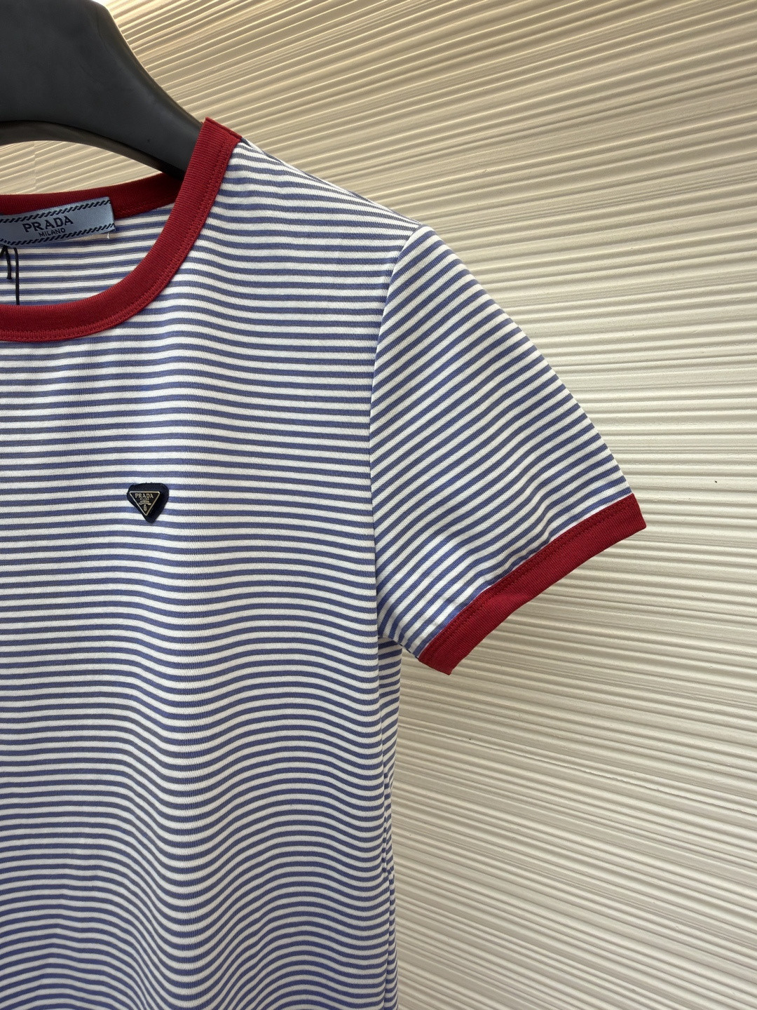 PRADA 普拉达 撞色条纹棉质圆领短袖 T恤 女款 夏季 蓝色 A0 39658-186H-F0X36-S-OOO