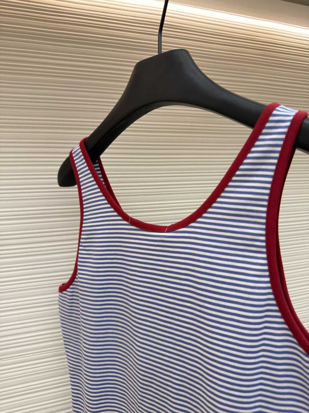 PRADA 普拉达 撞色条纹棉质背心 短袖 T恤 女款 夏季 蓝色 A0 39659-186H-F0X36-S-OOO