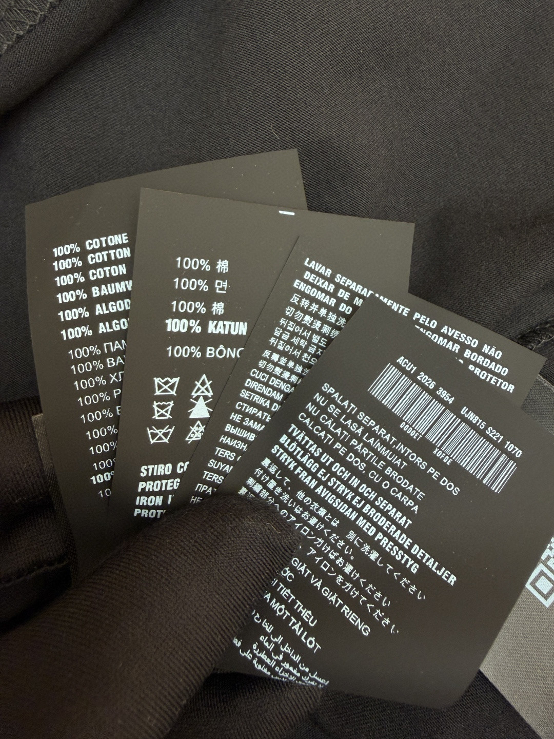 PRADA 普拉达 校徽绣花圆领短袖 T恤 白色 蓝色 黑色 A0