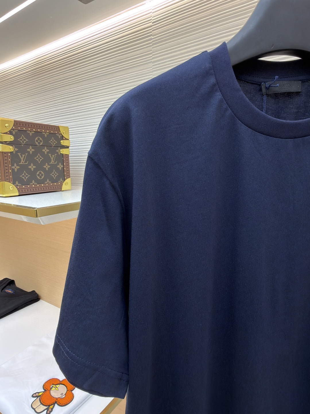 PRADA 普拉达 校徽绣花圆领短袖 T恤 白色 蓝色 黑色 A0