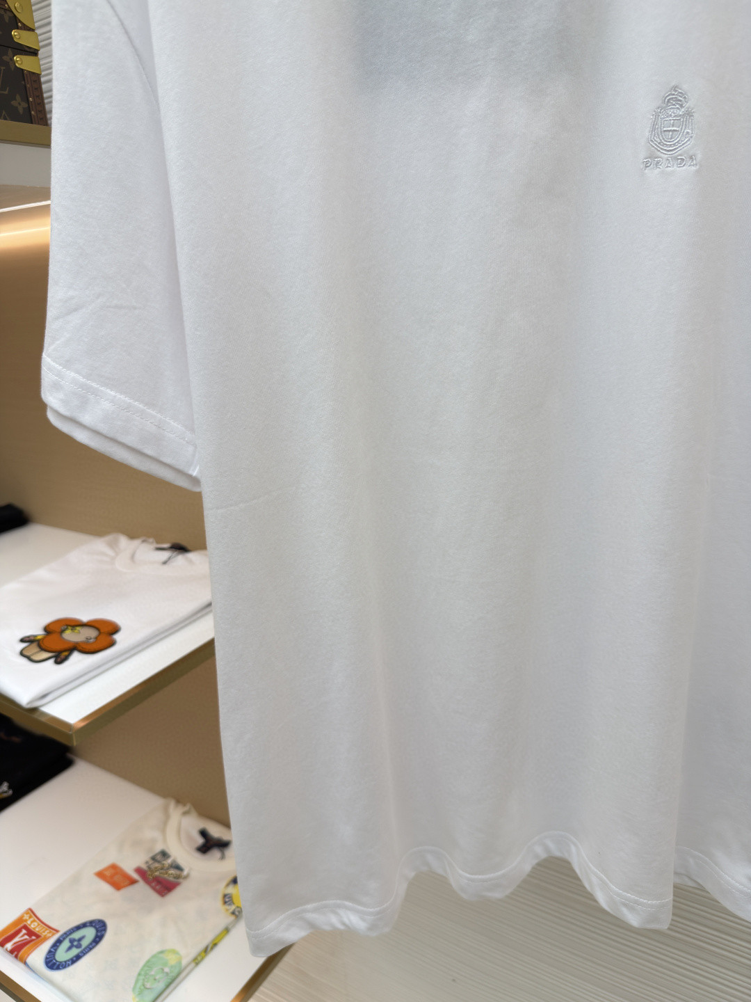 PRADA 普拉达 校徽绣花圆领短袖 T恤 白色 蓝色 黑色 A0
