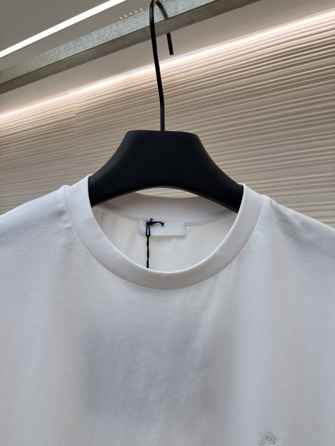 PRADA 普拉达 校徽绣花圆领短袖 T恤 白色 蓝色 黑色 A0