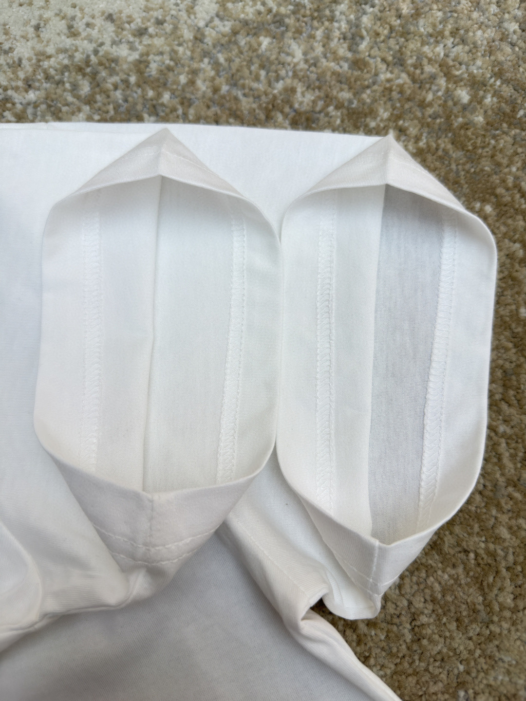 PRADA 普拉达 湖畔印花圆领短袖 T恤 白色 A0 UJN972-186A-F073K-S-OOO