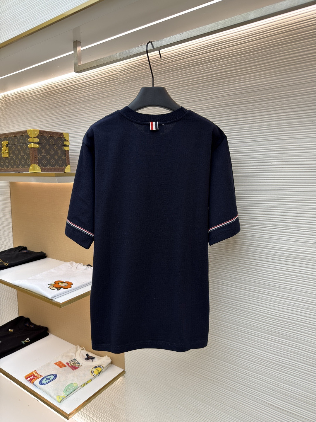 THOM BROWNE 袖口三色条纹圆领短袖 T恤 藏蓝色 灰色 A5