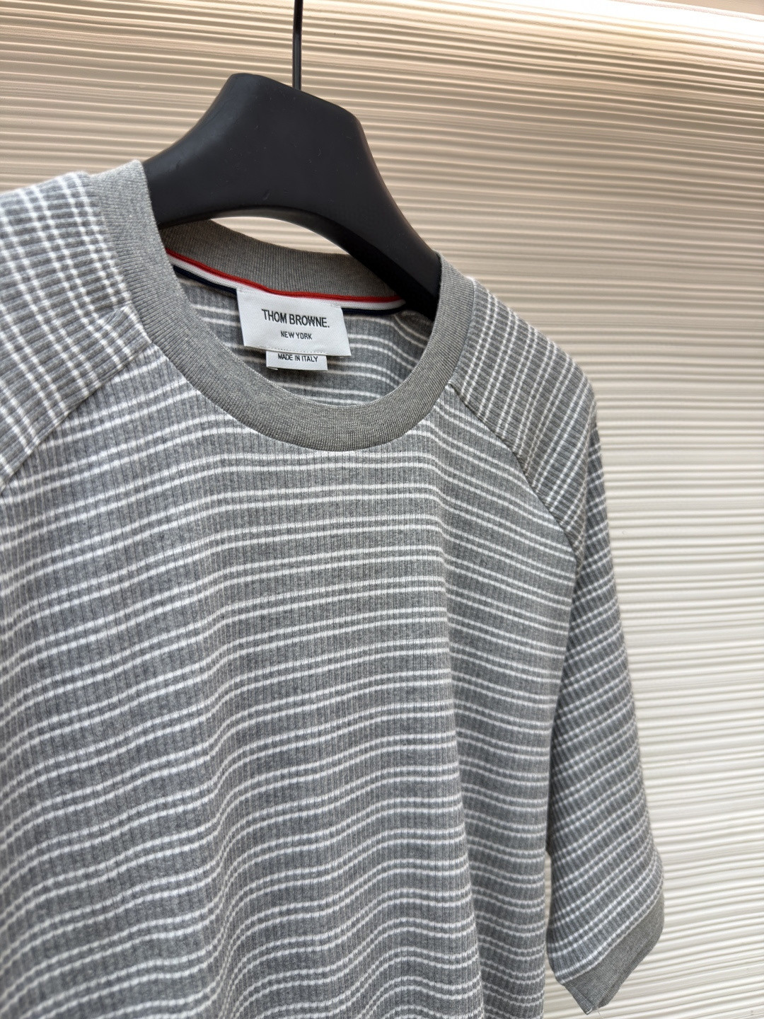 THOM BROWNE 线条条纹圆领短袖 T恤 藏蓝色 灰色 A5